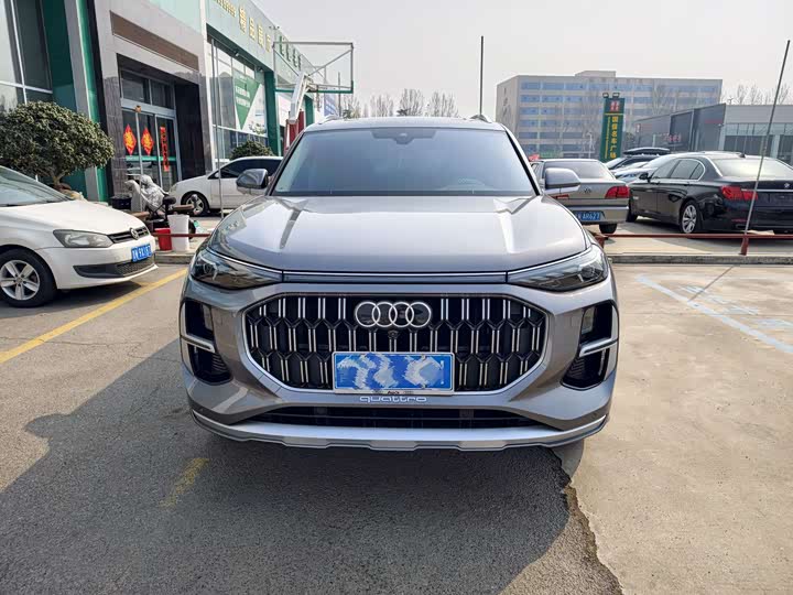 Фото 2 - Audi Q6