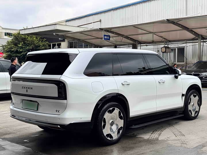 Фото 3 - Zeekr 9X
