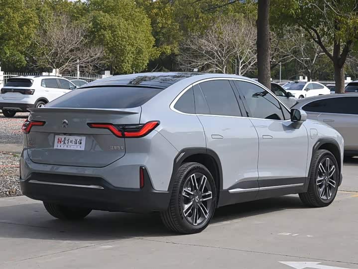 Фото 6 - Nio EC6