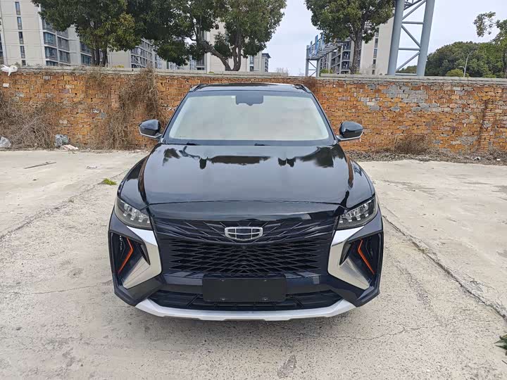 Фото 2 - Geely Atlas