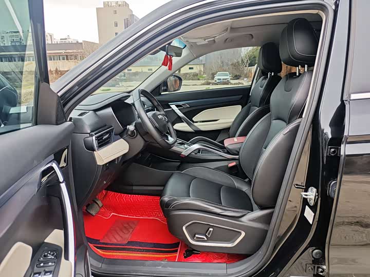 Фото 4 - Geely Atlas