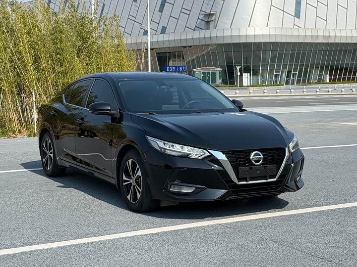 Фото 3 - Nissan Sylphy