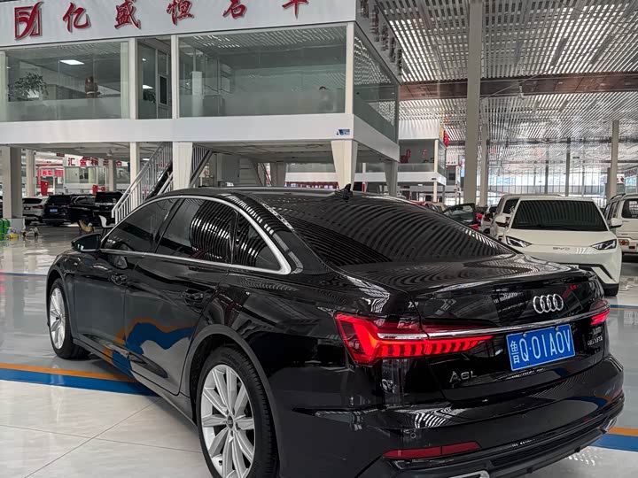 Фото 3 - Audi A6L