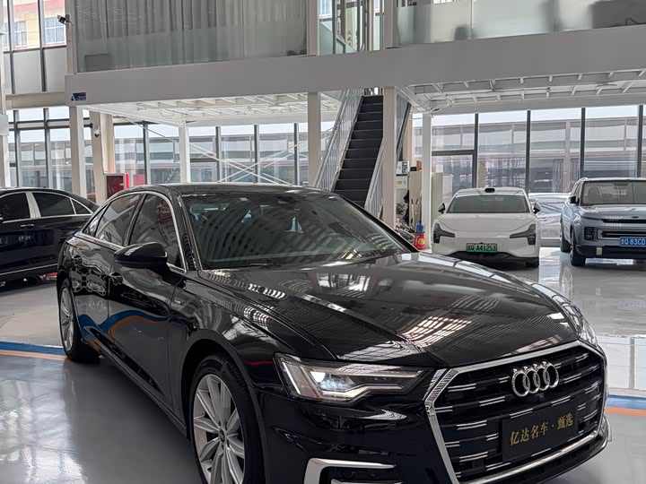 Фото 6 - Audi A6L