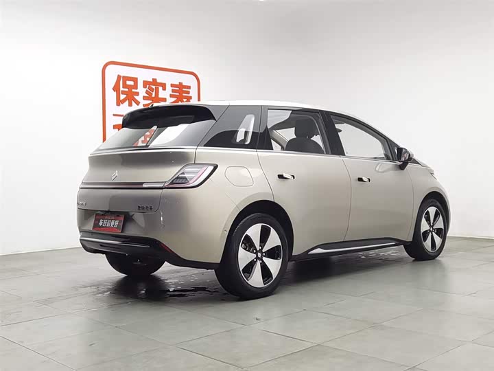 Фото 2 - Baojun Yunduo