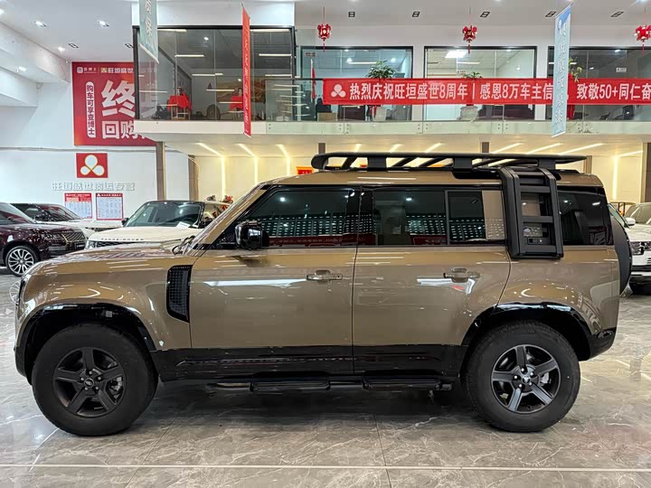 Фото 8 - Land Rover Defender