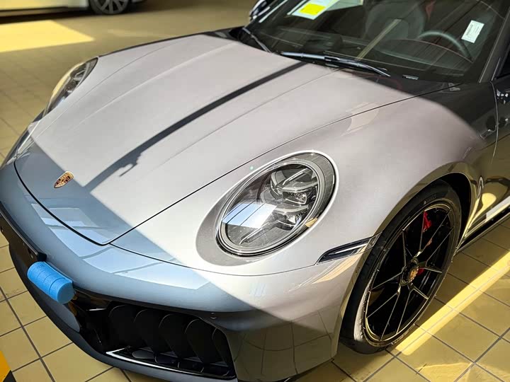 Фото 3 - Porsche 911