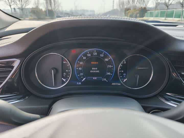 Фото 9 - Buick Regal