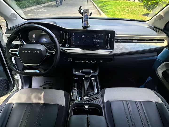 Фото 3 - Baojun RM-5