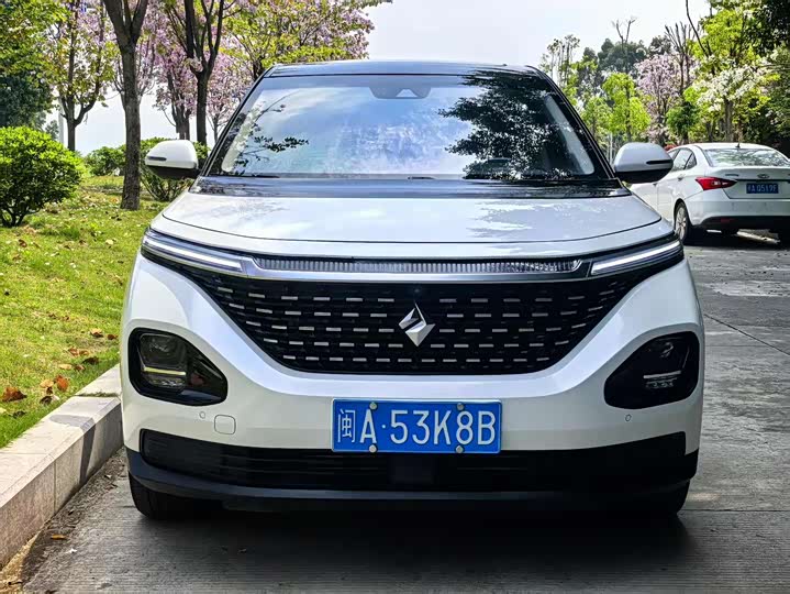 Фото 5 - Baojun RM-5