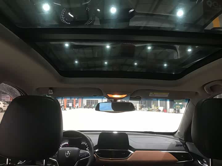 Фото 9 - Baojun RM-5