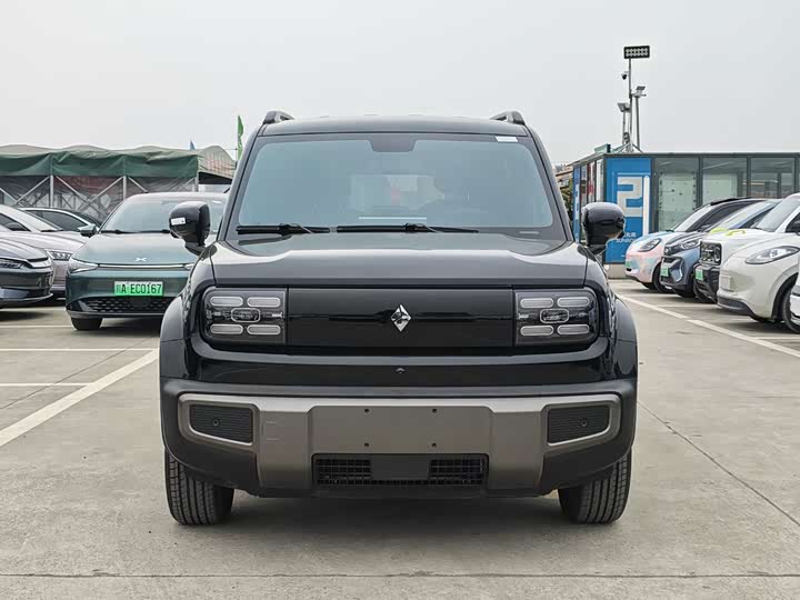 Photo 2 - Baojun Yep Plus