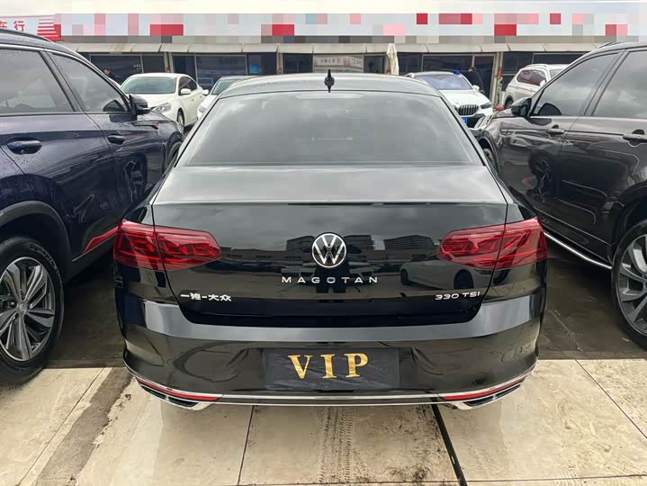 Фото 5 - Volkswagen Magotan
