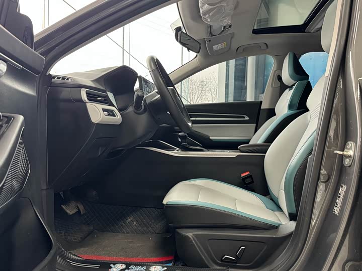 Фото 7 - Geely Emgrand