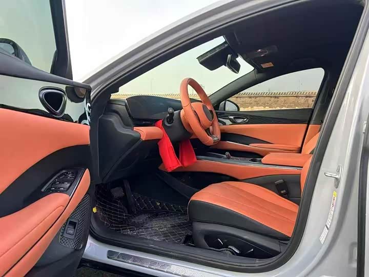 Фото 4 - BYD Seal