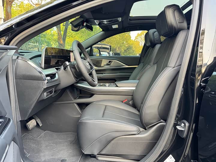 Фото 5 - Cadillac XT5