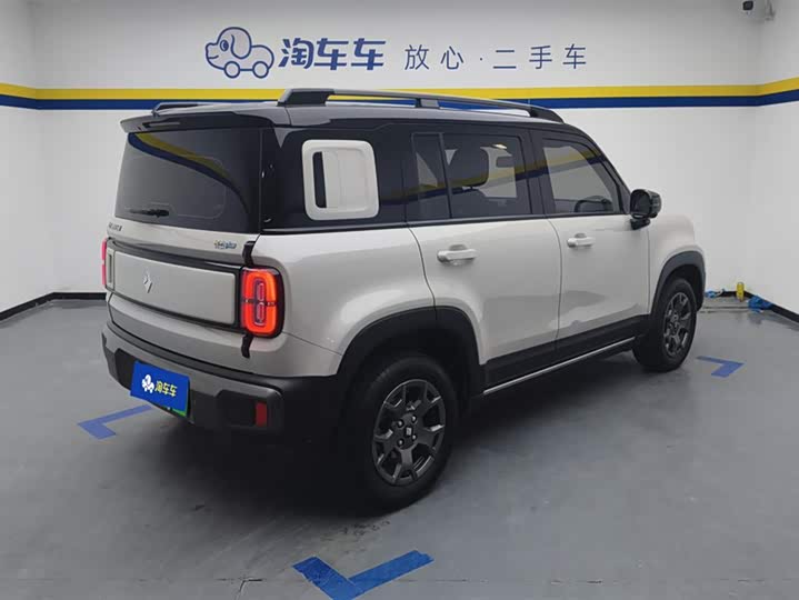 Фото 3 - Baojun Yep Plus
