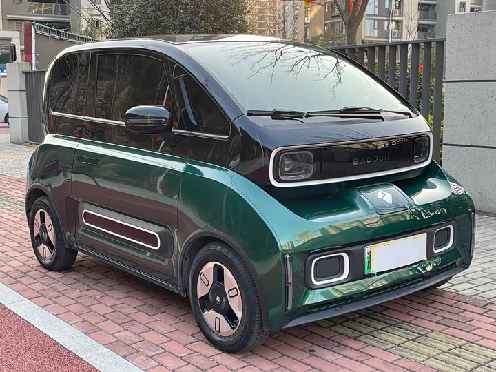 Photo 3 - Baojun KiWi EV
