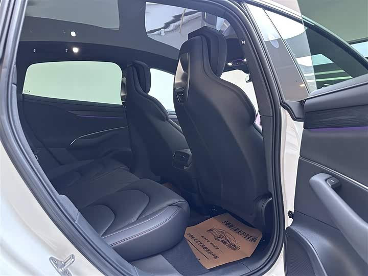 Фото 5 - Xiaomi SU7