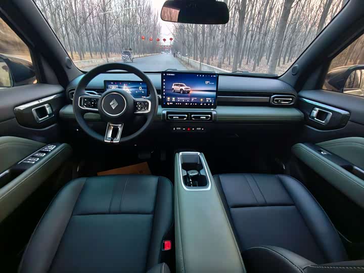 Фото 7 - Baojun Yep Plus