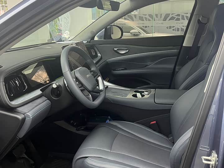 Фото 4 - BYD Sea Lion 07 DM-i Hybrid