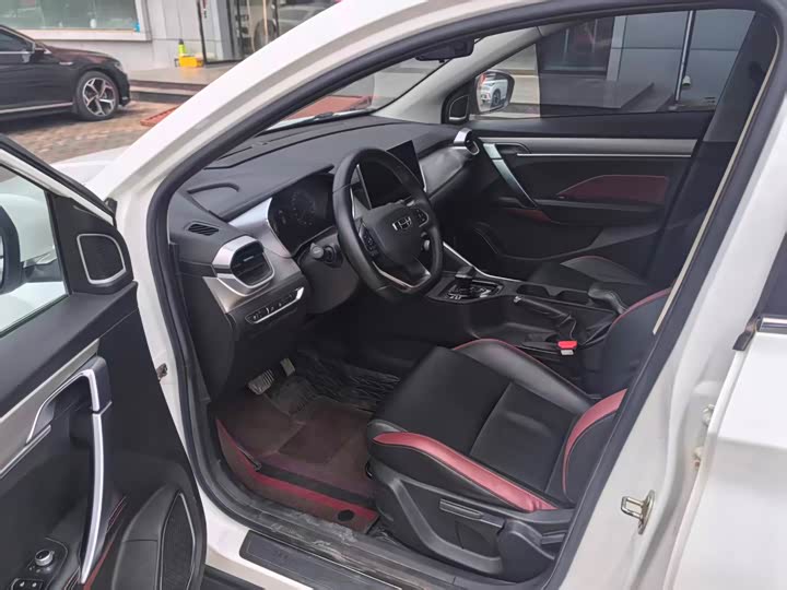 Фото 9 - Geely Coolray