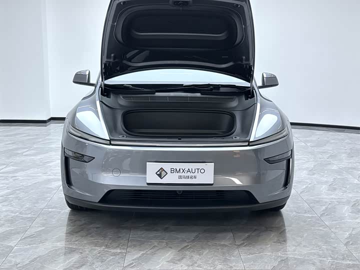 Фото 9 - Tesla Model Y