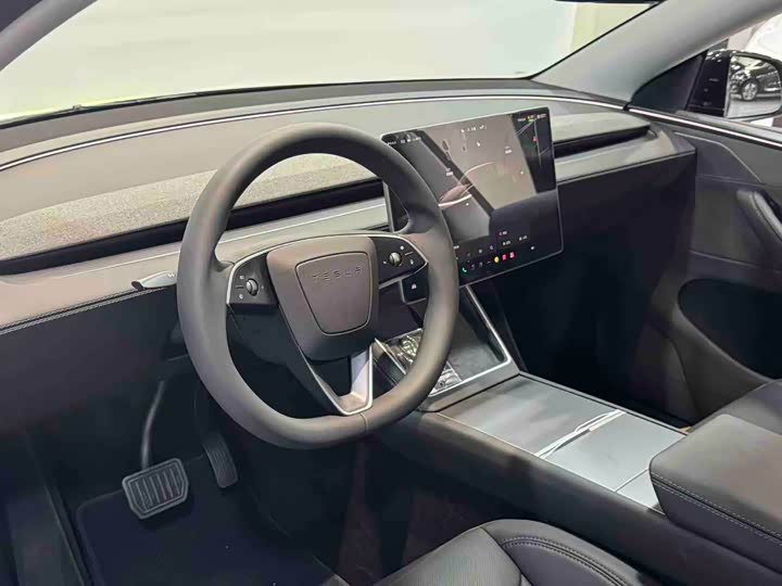 Фото 7 - Tesla Model Y