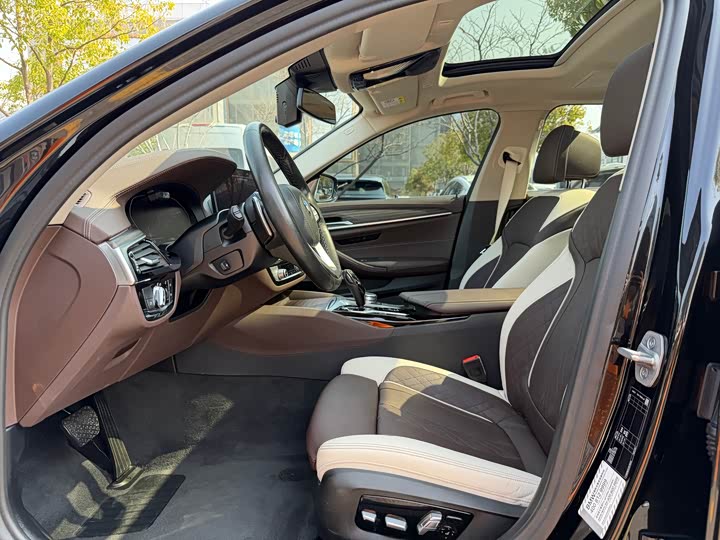 Фото 4 - BMW 5 Series