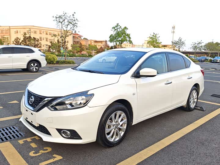 Фото 1 - Nissan Sylphy