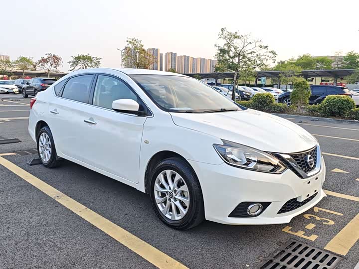 Фото 3 - Nissan Sylphy