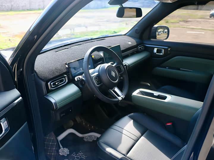 Фото 5 - Baojun Yep Plus