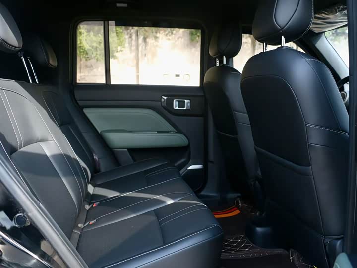 Фото 8 - Baojun Yep Plus