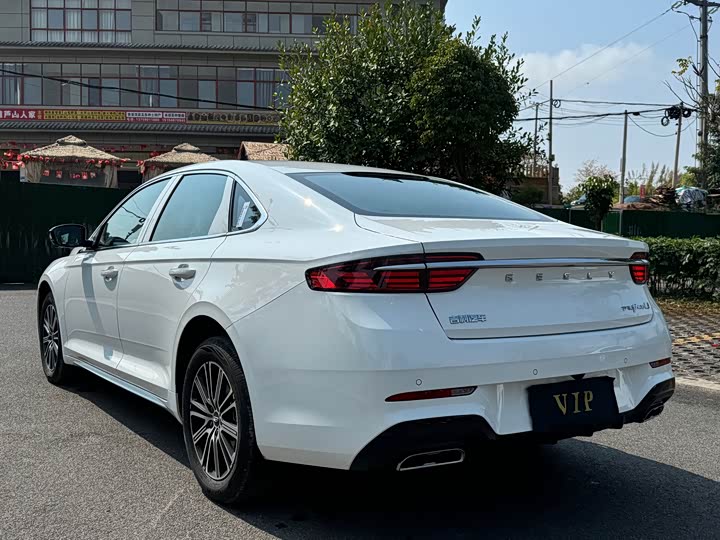 Фото 5 - Geely Preface