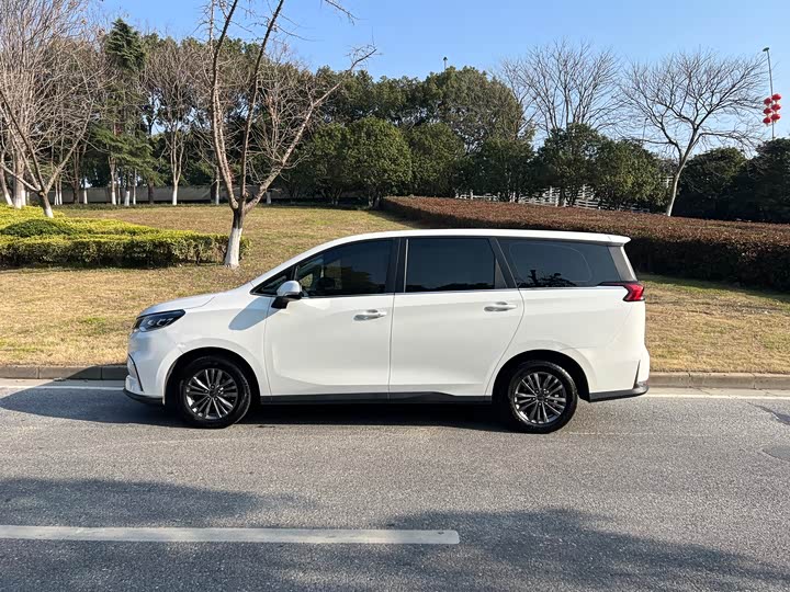 Фото 7 - Maxus G50