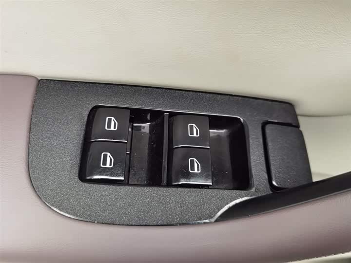 Фото 9 - Leapmotor C11