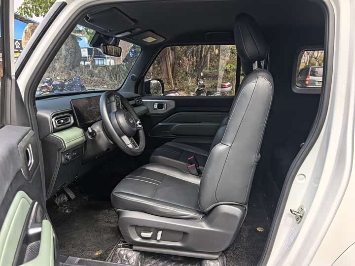 Фото 7 - Baojun Yep