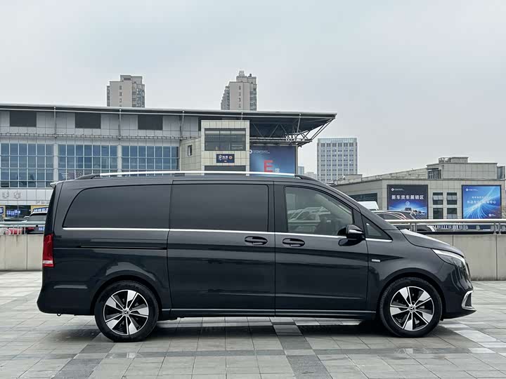 Mercedes-Benz V-Class 2022 2022款 V 260 尊贵版