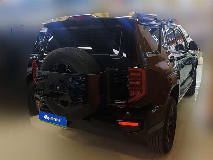 Фото 3 - Tank 400 Hybrid