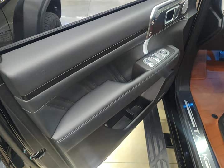 Фото 7 - Tank 400 Hybrid