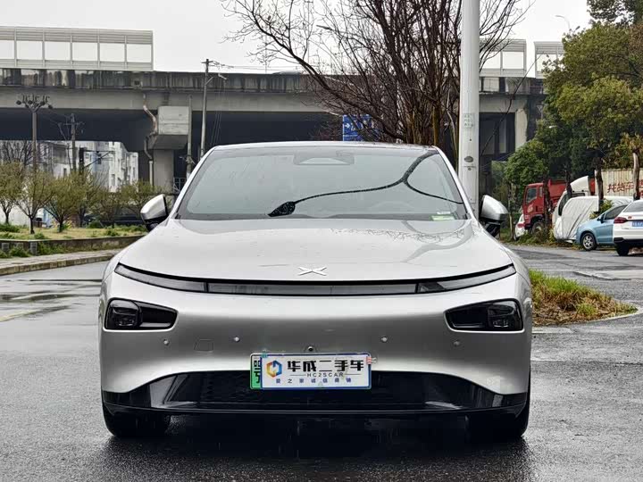 Фото 3 - XPeng P7