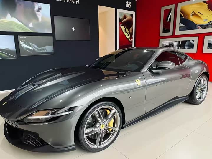 Фото 3 - Ferrari Roma