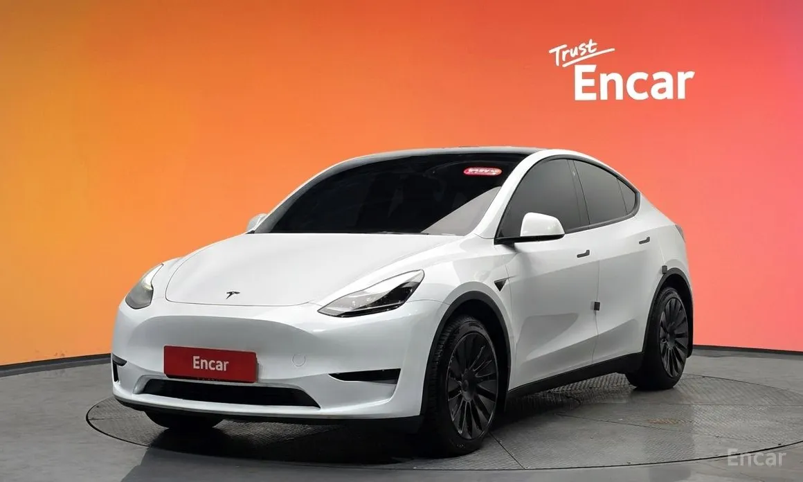 Фото 1 - Tesla Model Y