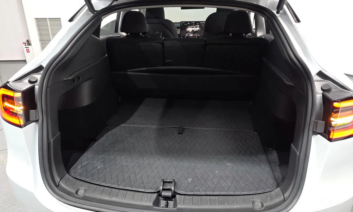 Фото 20 - Tesla Model Y