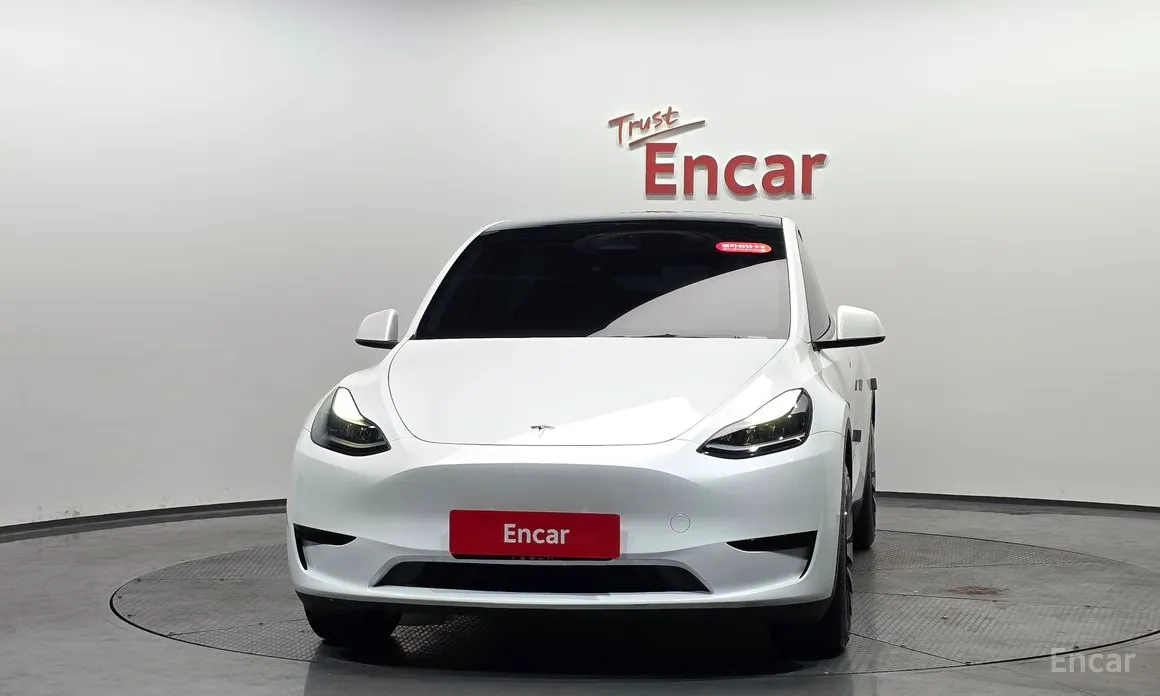 Фото 3 - Tesla Model Y