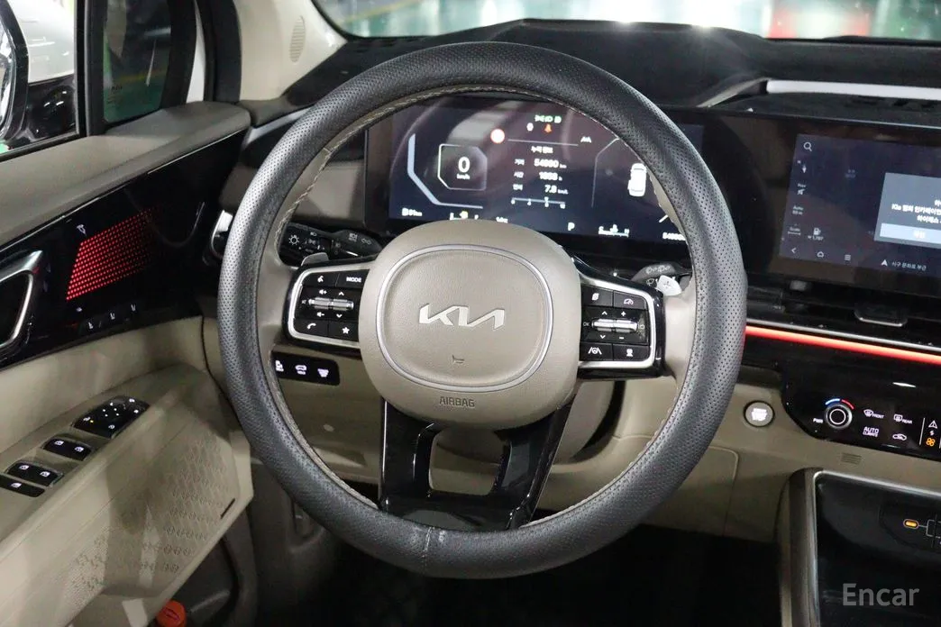 Фото 11 - Kia Carnival