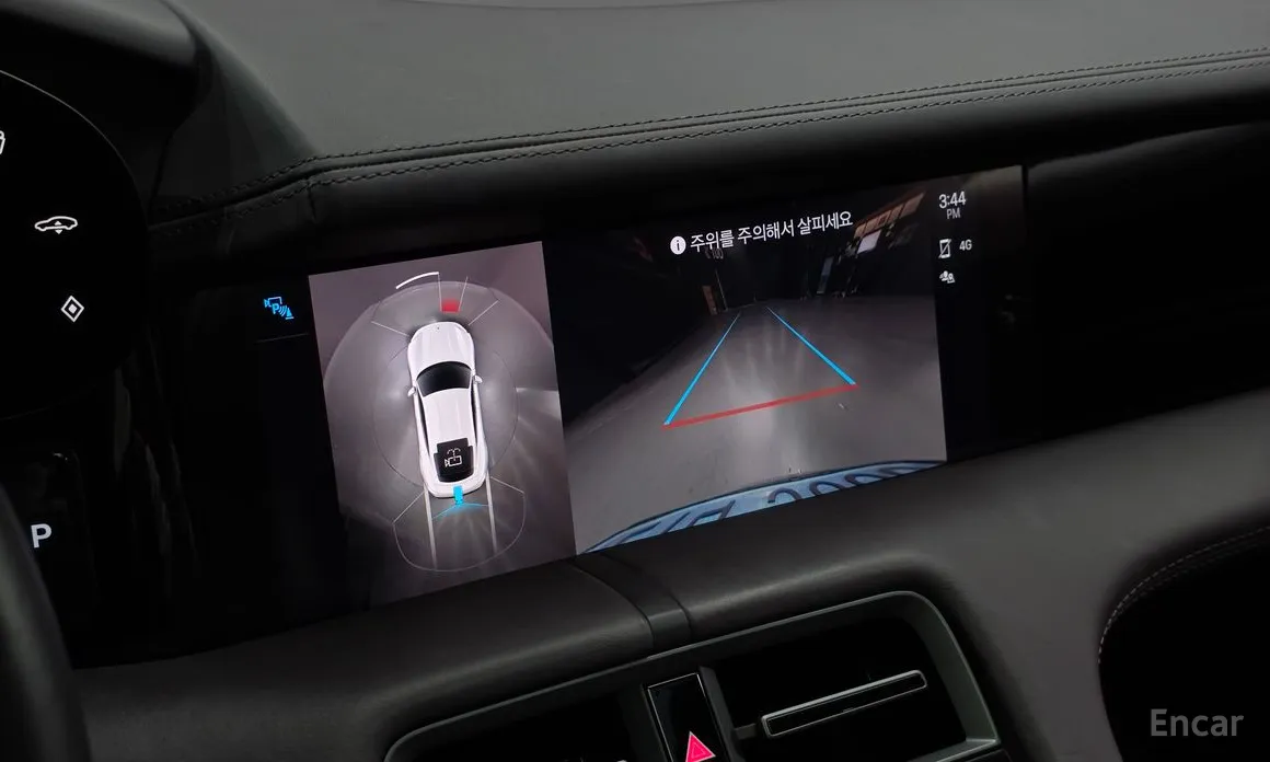 Фото 15 - Porsche Taycan