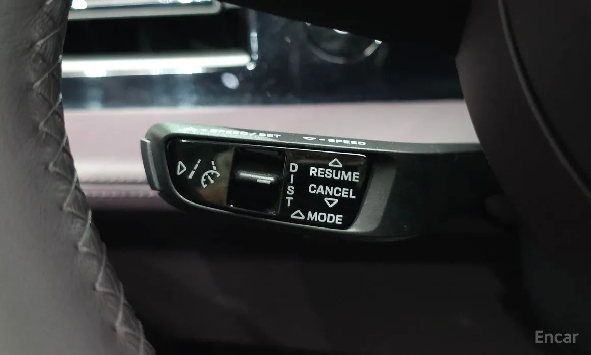 Фото 18 - Porsche Taycan