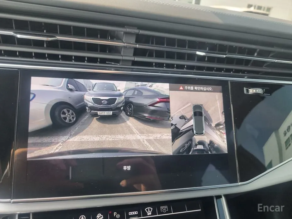 Фото 10 - Audi Q7