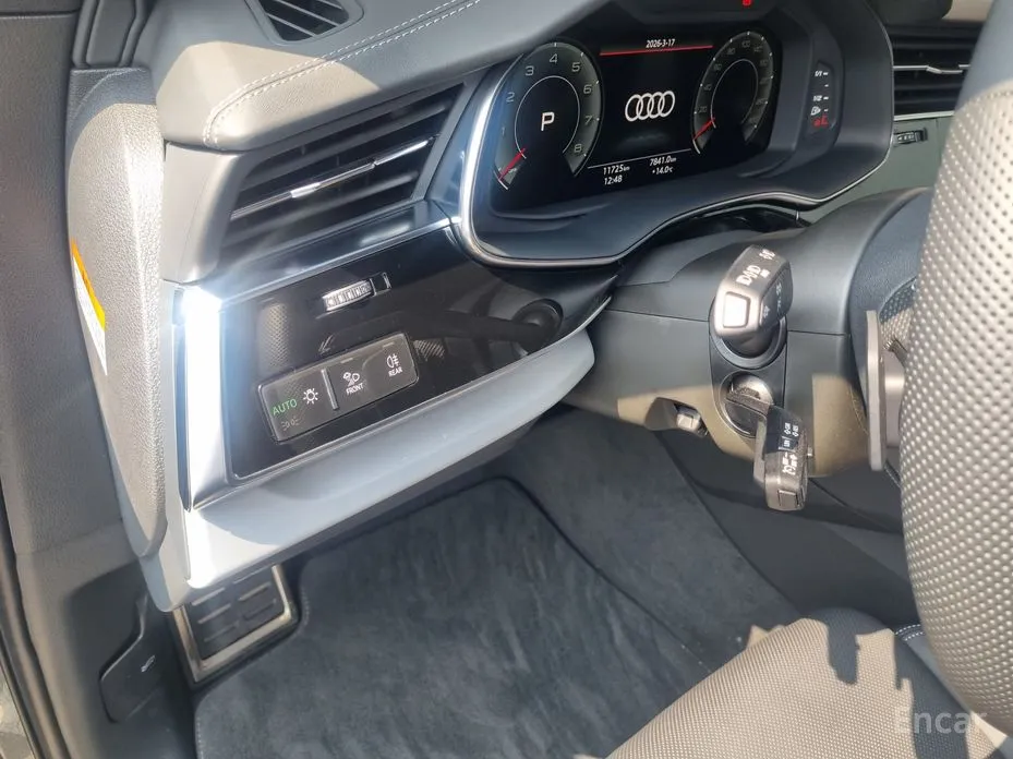 Фото 13 - Audi Q7